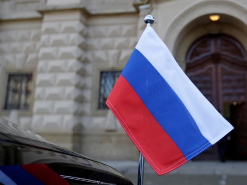 Rriten tensionet diplomatike Pragë-Moskë
