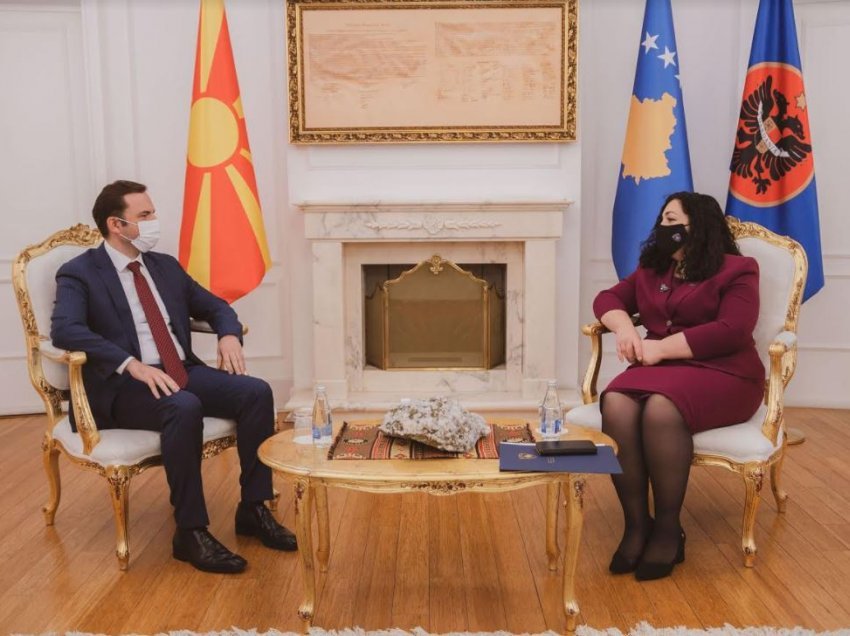 Presidentja Osmani: Nuk pranojmë ide që prekin kufijtë e Kosovës