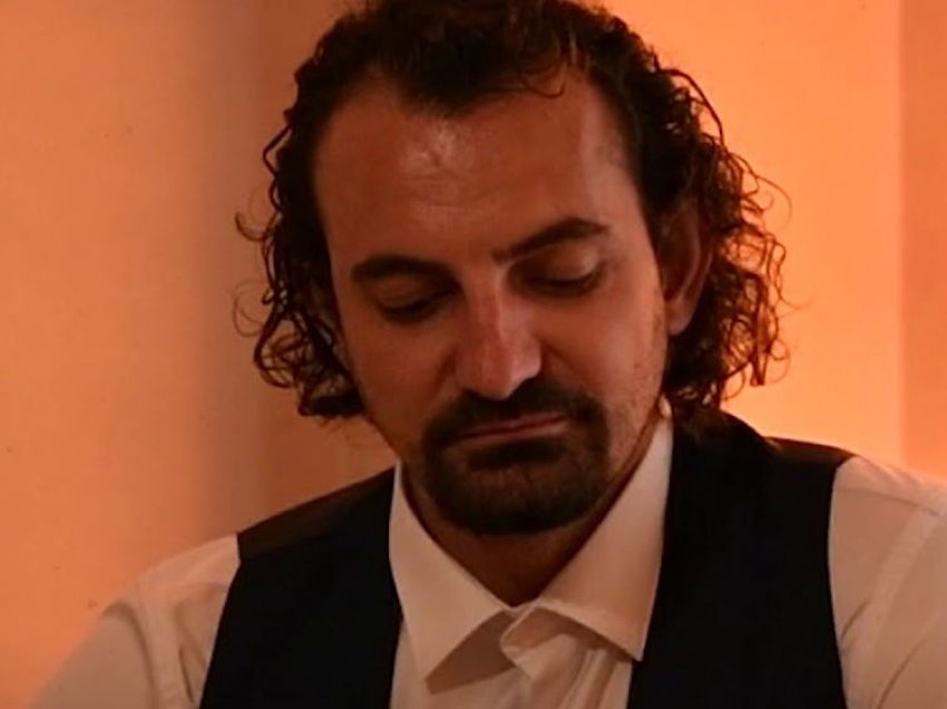 Besmir Bitraku emocionohet teksa flet për të atin aktorin e madh Marko Bitraku