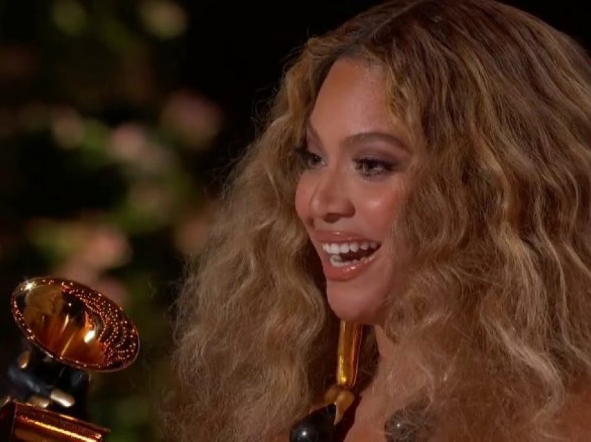 Beyonce feston pesëvjetorin e albumit të saj ikonik “Lemonade”