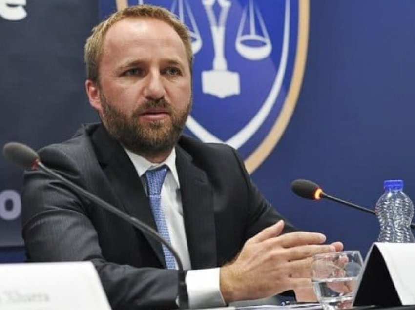 Abelard Tahiri: Nuk po jepen para për mbrojtjen e të akuzuarve në Hagë