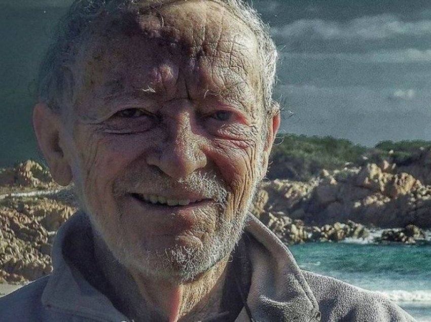 Një burrë i cili jetoi për 32 vjet në një ishull italian, është gati të largohet
