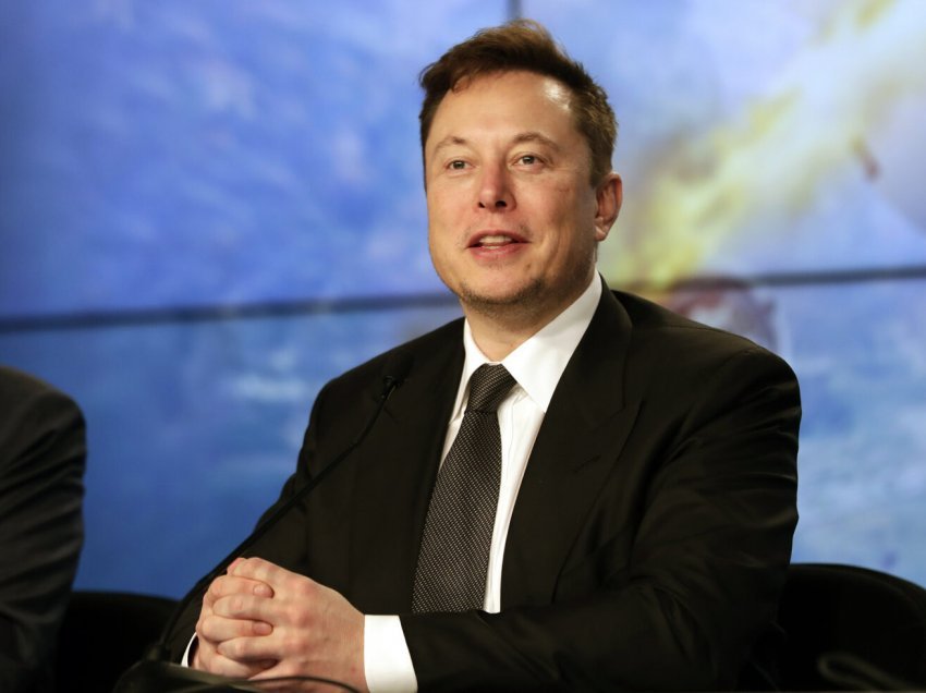 Elon Musk paralajmëron: Njerëzit e parë që do të shkojnë në Mars, mund të mos kthehen të gjallë