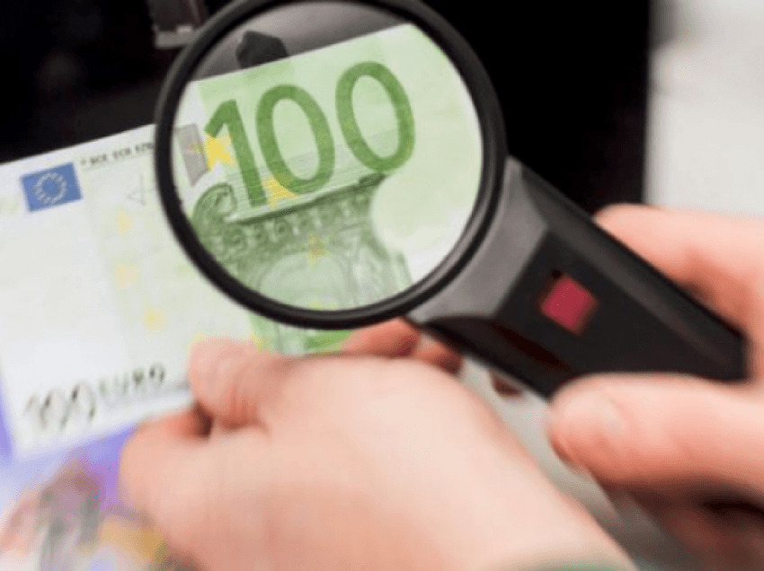 Deponohen 784 euro të falsifikuara në një bankë në Prishtinë