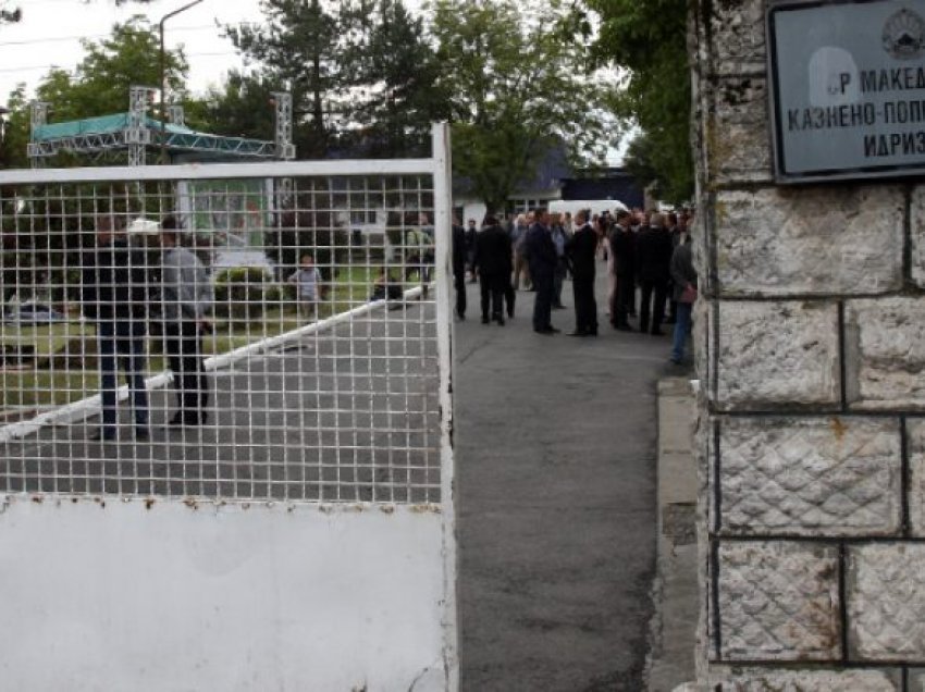 Përleshje fizike mes të burgosurve në Burgun e Idrizovës