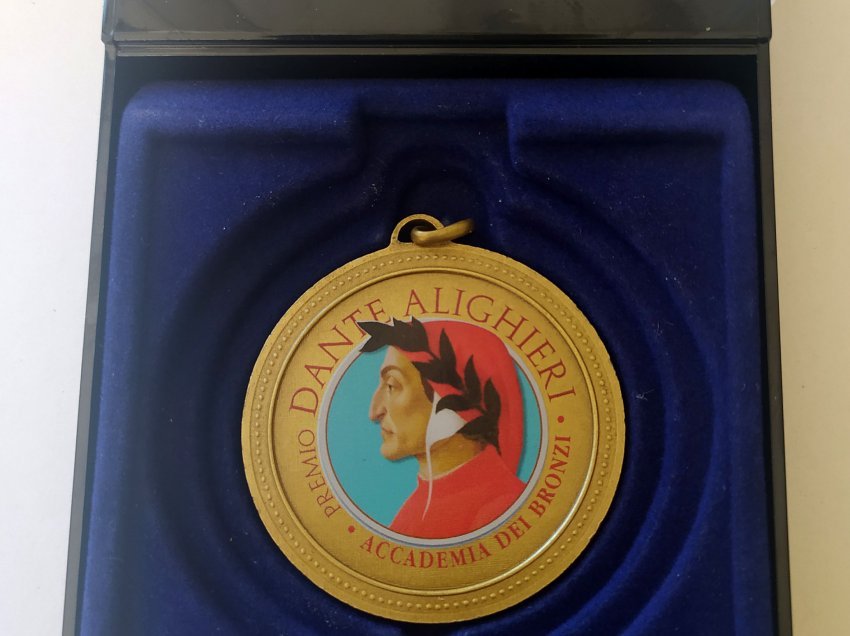  Medalje e artë për Dr.Zef Mulaj – çmimi ndërkombëtar “Dante Alighieri”