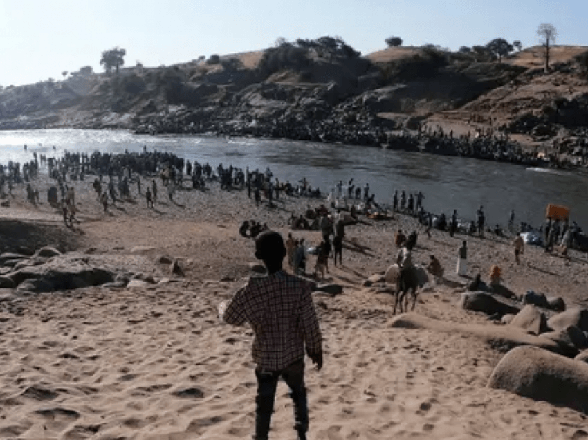 Gjenden 50 trupa të pajetë në lumin e Sudan-it 