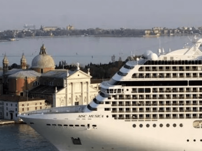 Ndalimi i anijeve në Venecia shkakton frikë për humbje të mëdha ekonomike
