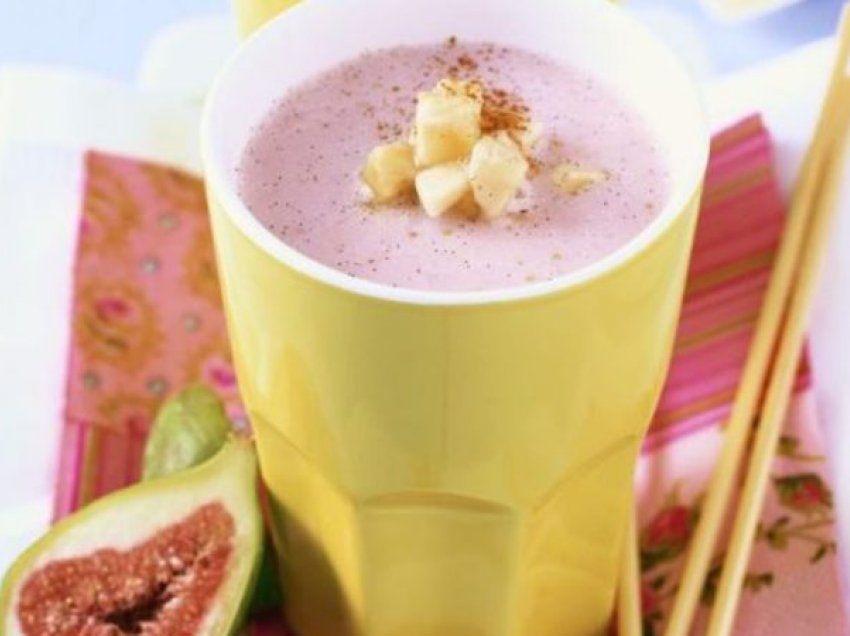 Një smoothie ideal për ditë të nxehta nga nutricionistja Diola Dosti