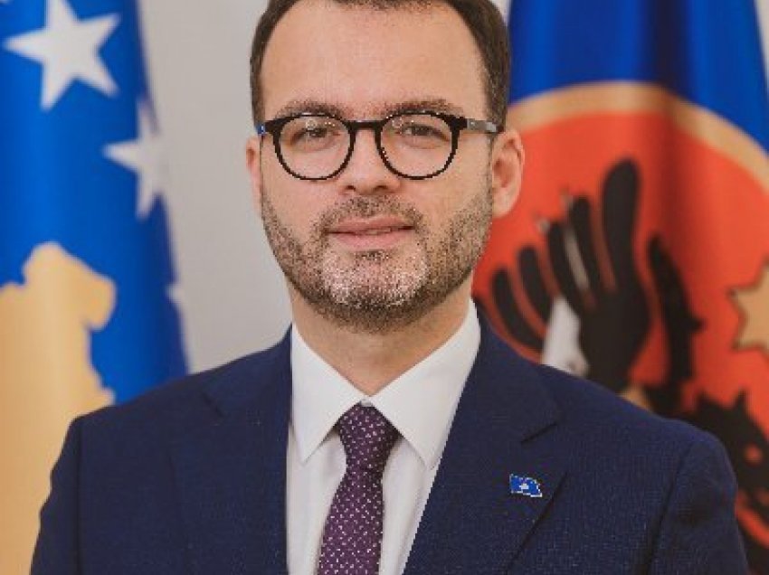Blerim Vela, Shef i Kabinetit të Presidentes, Vjosa Osmani ‘kapet’ me Marko Gjuriqin