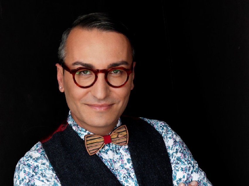Kushërira i publikon fotot biznesmenit gay nga Shqipëria