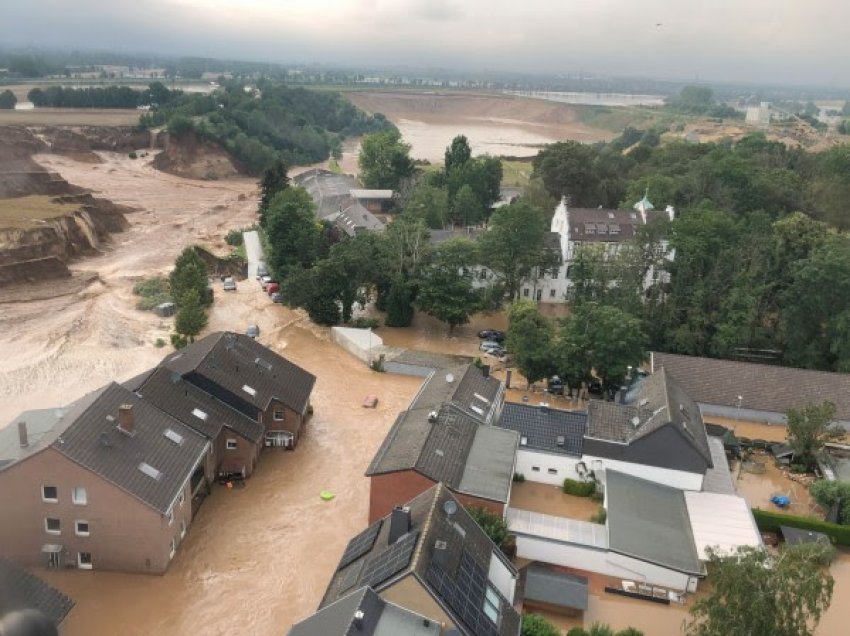 Dëmet nga përmbytjet në Gjermani arrijnë në 30 miliardë euro