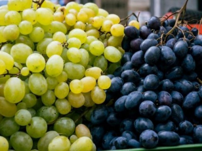 Rrushi i bardhë apo i zi më i shëndetshëm?