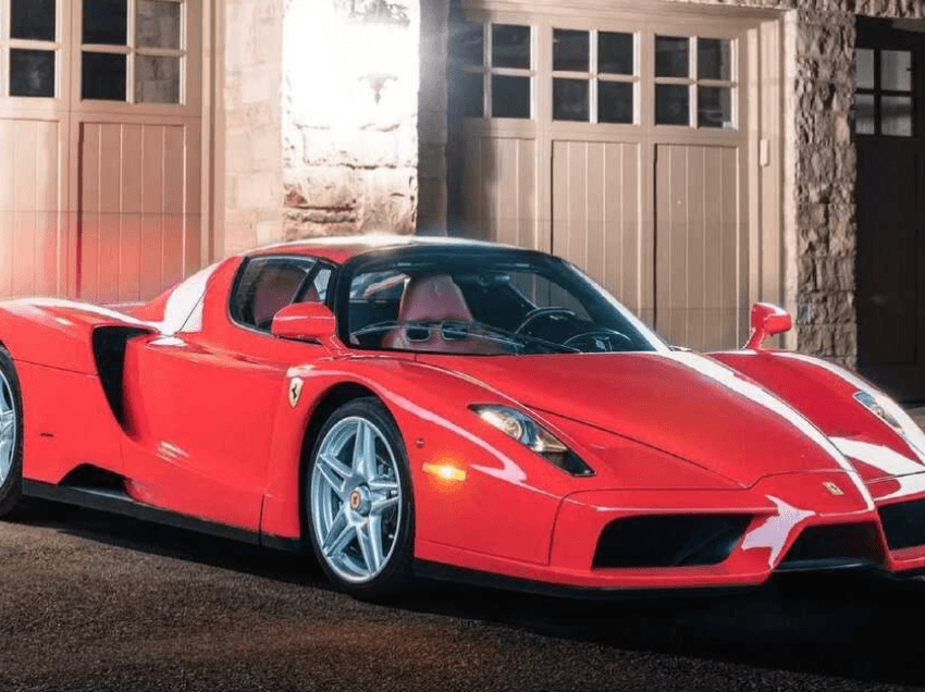 U shit për 3.8 milionë dollarë Ferrari Enzo 