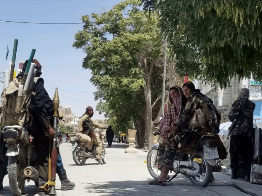 Talibanët po i afrohen kryeqytetit afgan