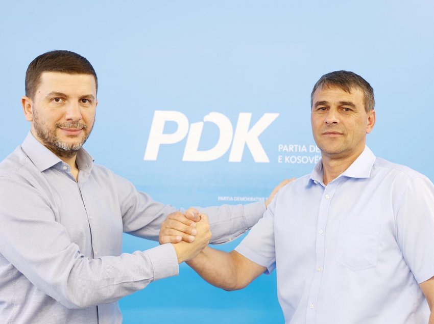 Memli Krasniqi prezanton edhe kandidatin e PDK-së për kryetar të Dragashit 