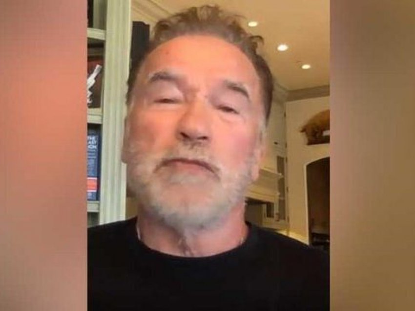 Arnold Schwarzenegger me tone të ashpra: Nëse nuk e mban maskën, je budalla