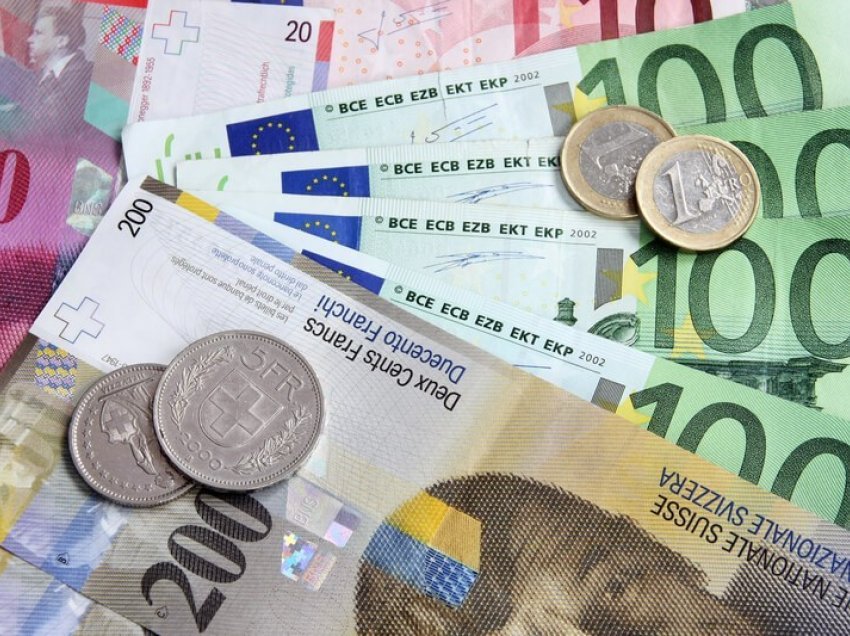 Raportohet se janë deponuar 1400 euro në Mitrovicë, dyshohet se janë të falsifikuara