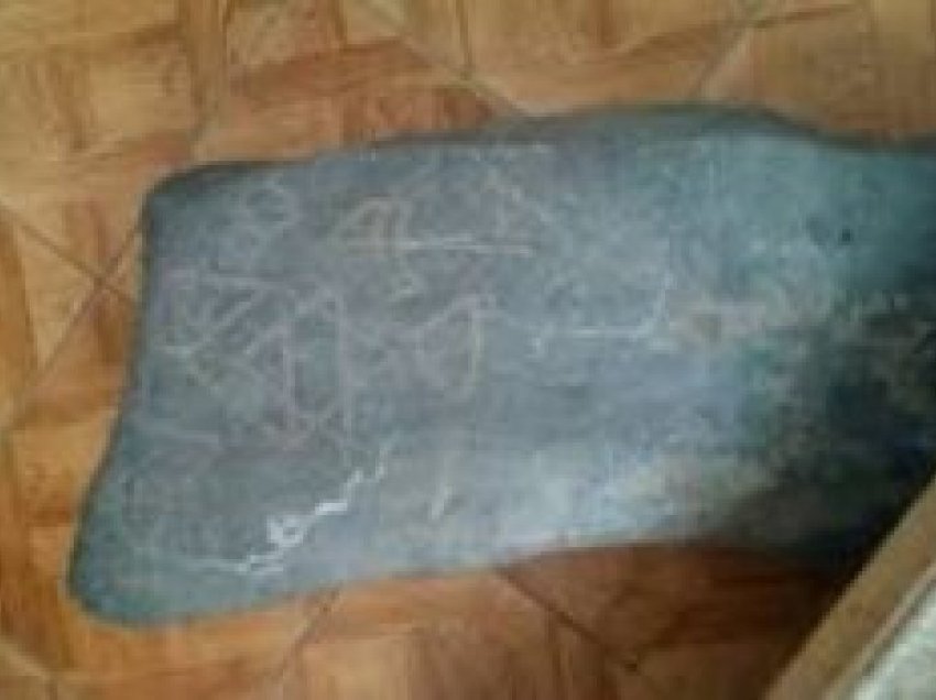 Zbulohet guri me vizatime në Drelaj të Rugovës, 4000 vjet i vjetër