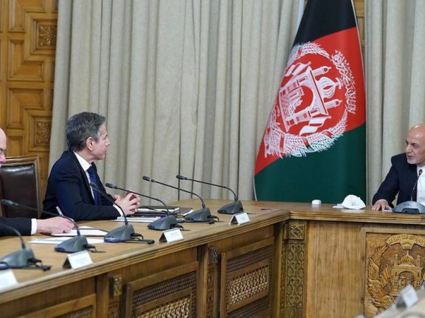 Kabuli ra në duart e talebanëve/ Sekretari amerikan telefonon me urgjencë presidentin afgan, zbardhet biseda e tyre