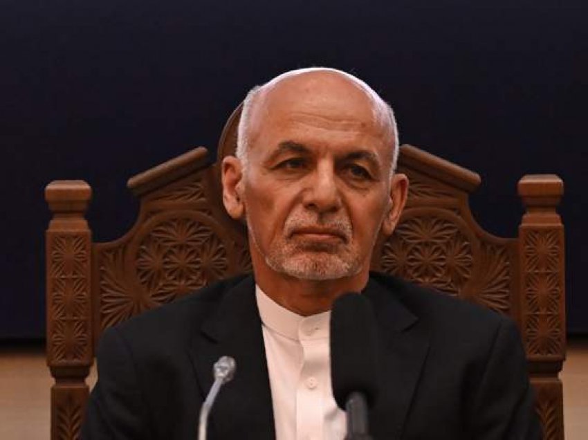 Presidenti u largua nga Kabuli/ Politikani afgan e kritikon: Zoti do të kërkojë llogari dhe populli do të gjykojë!
