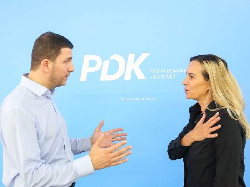 Arbënesha Kuqi, kandidate e PDK-së për kryetare të Gjakovës