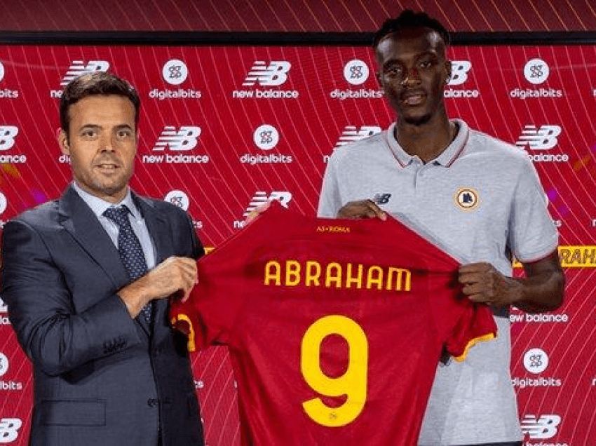 Tifozët e Chelseas reagojnë pas transferimit të Abraham te Roma