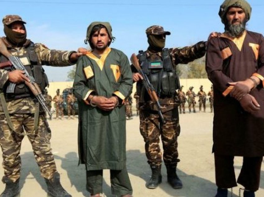 “Ne jemi zotuar se”, talibanët mesazh SHBA-së: Kjo është data e fundit për t’u larguar