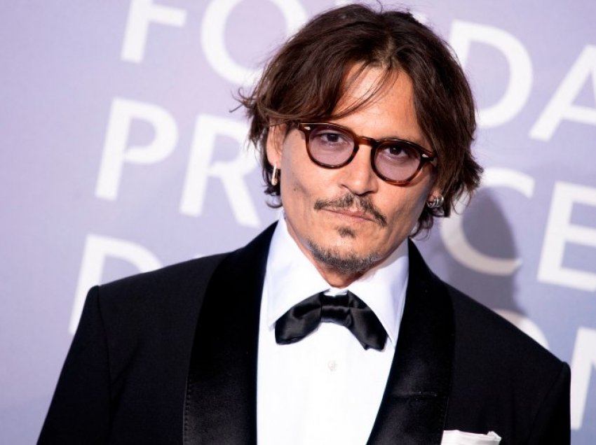 Johnny Depp thotë se Hollywoodi po e bojkoton atë