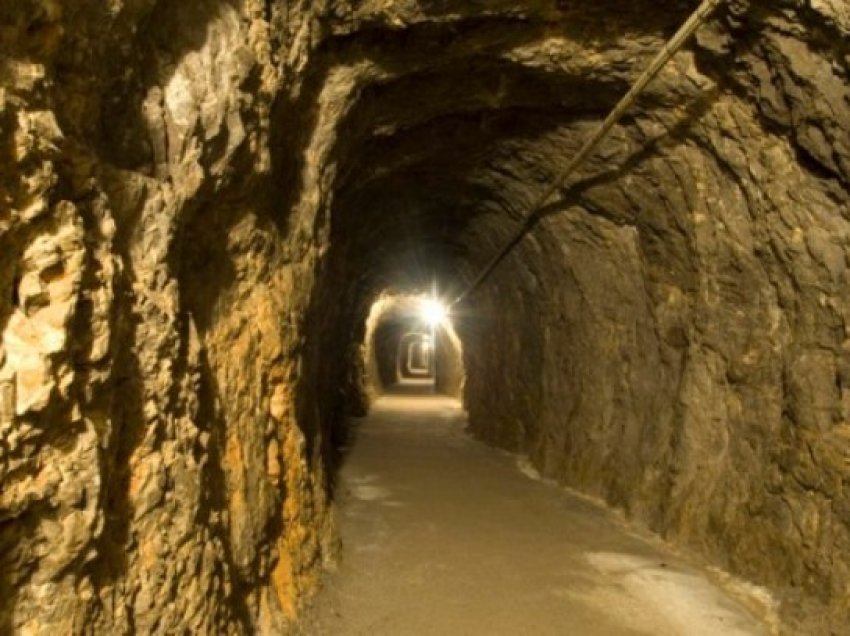 Aksident i rëndë në minierën e Fushë Arrëzit, humb jetën punonjësi 20-vjeçar