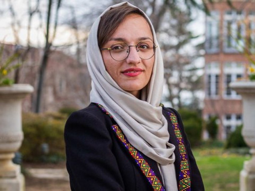 Kryebashkiakja e parë grua në Afganistan arrin të arratiset nga Kabuli, ja në cilin shtet u strehua