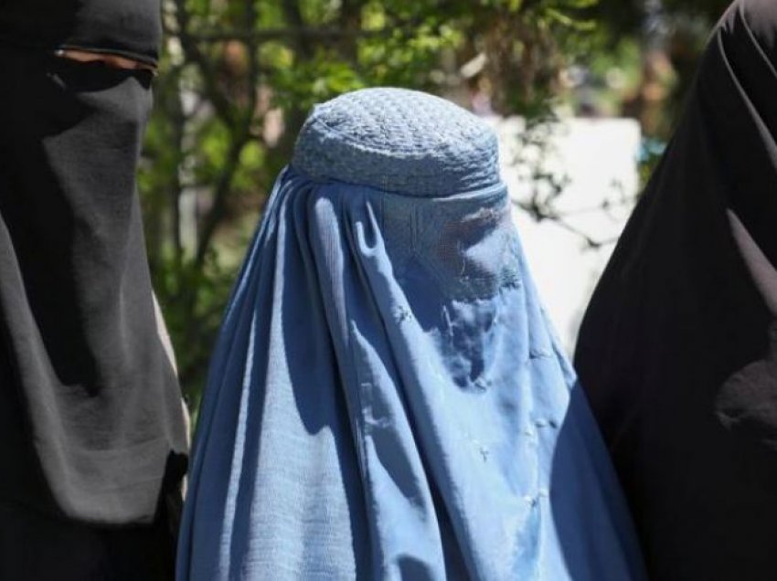 Rrëfimi i tri grave afgane pas marrjes së pushtetit nga talibanët në Afganistan