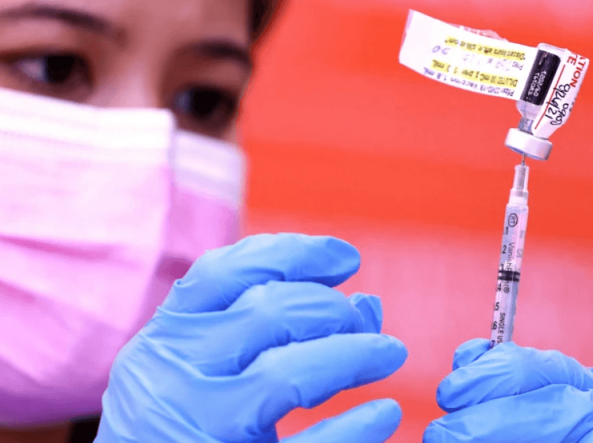 FDA jep autorizimin e plotë për vaksinën Pfizer