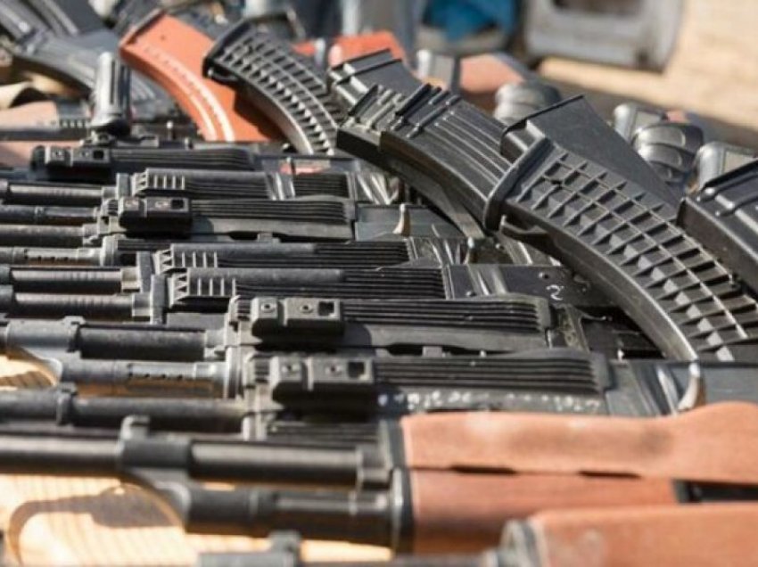 Armët serbe në duart e ISIS