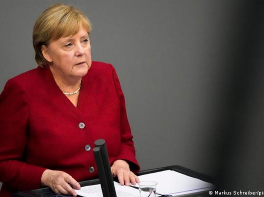 Merkeli: “Ky realitet i ri është i hidhur”