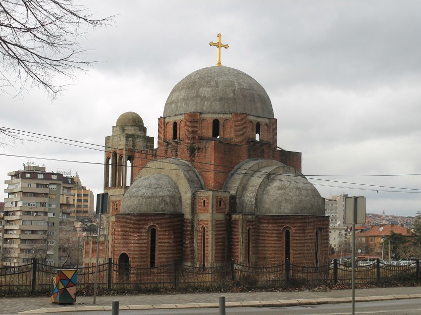Shtyhet seanca e UP-së për kthimin e pronës ku gjendet Kisha Ortodokse Serbe 