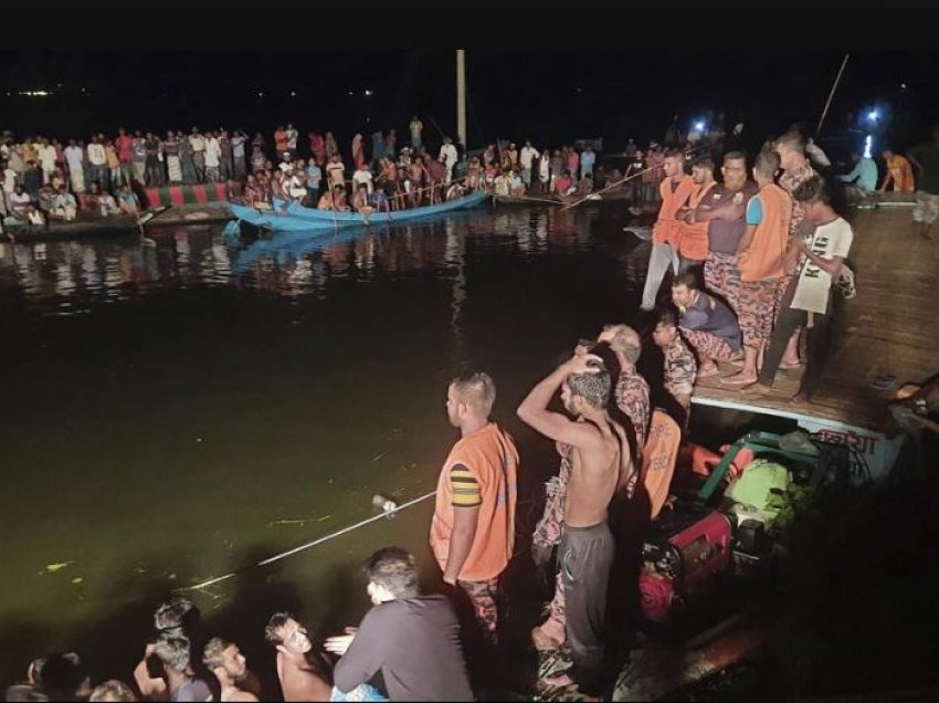 Bangladesh, 21 të vdekur dhe rreth 50 të zhdukur nga përmbytja e një varke