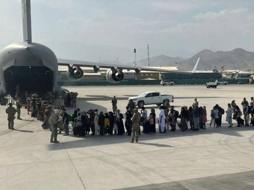 Evakuimi drejt fundit, SHBA fillon tërheqjen e trupave nga Aeroporti i Kabulit