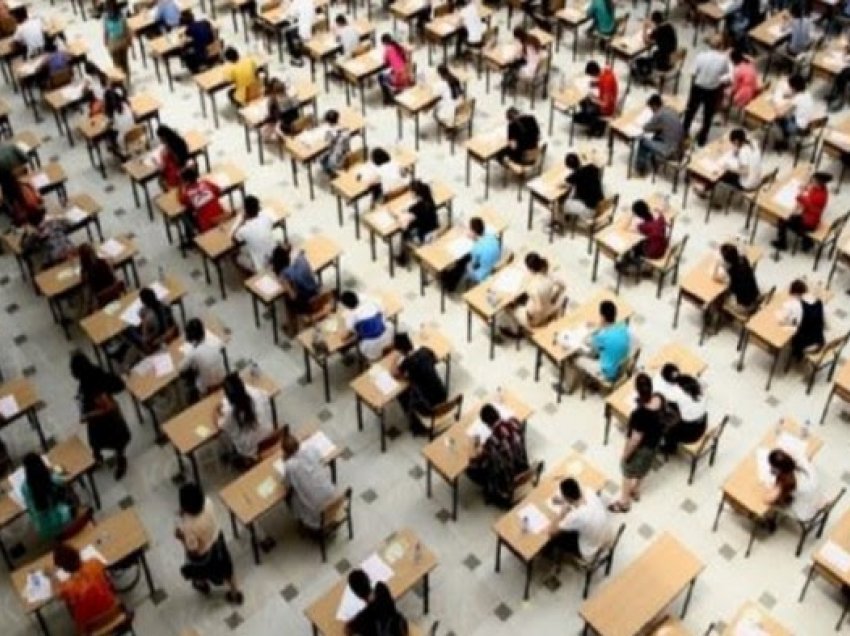 Rreth 7 mijë maturantë i nënshtrohen Provimit të Maturës Shtetërore