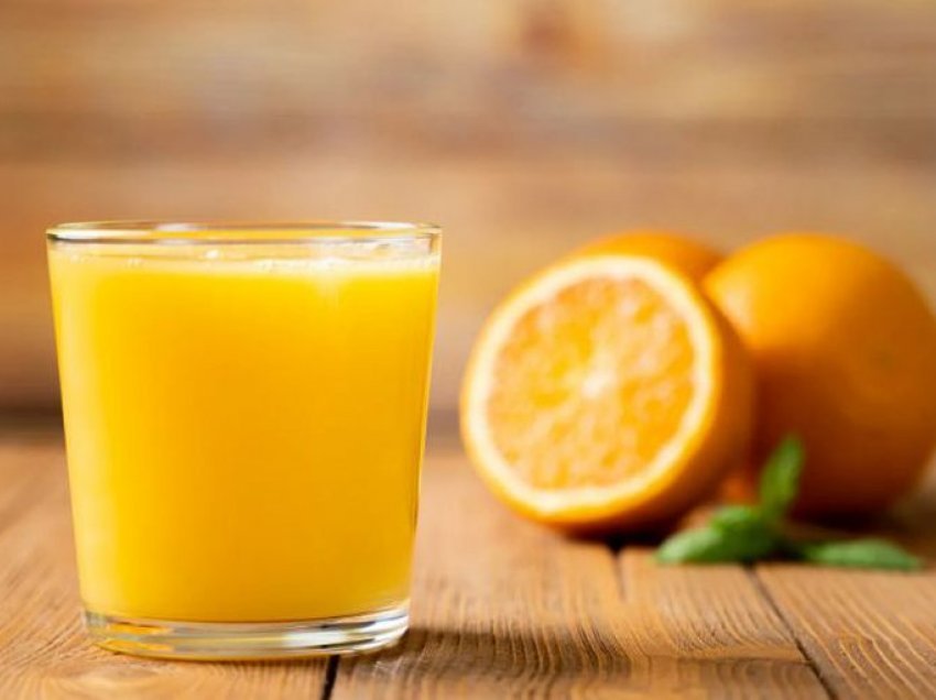 “Ana e errët” e lëngut të portokallit!