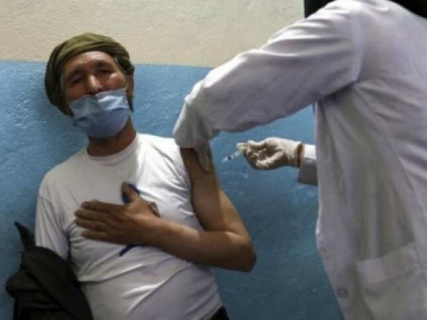 Talebanët ndalojnë vaksinimin kundër Covid, ja arsyeja