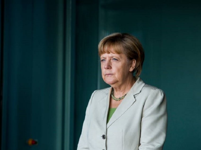 Merkel: Vala e katërt e Covid-19 duhet të ndalet
