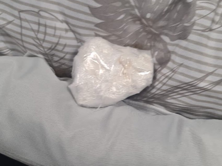 Kapet mbi gjysëm kilogrami kokainë në pikëkalimin kufitar të Merdares
