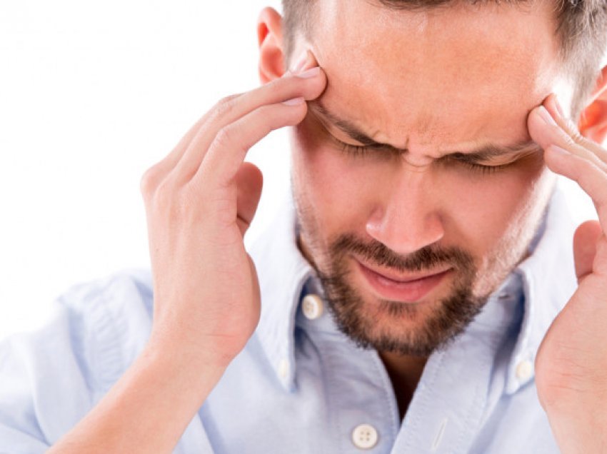 Ndikimi i migrenës tek shëndeti i burrave