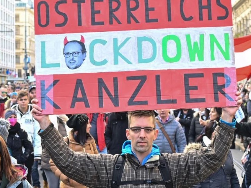 Vjenë, mijëra vetë protestojnë kundër masave bllokuese