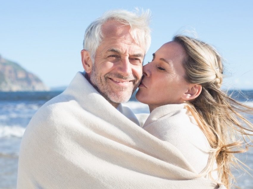 Pse çiftet me diferencë të madhe në moshë kanë një marrëdhënie të shkëlqyer?