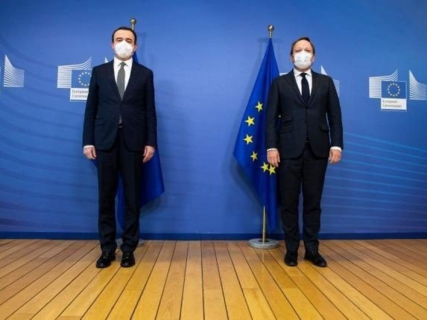 Mediat serbe: Kurti në Bruksel me fusnotë