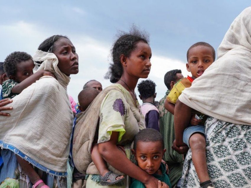 Lufta në Etiopi: OKB-ja ndalon ndihmën ushqimore në dy qytete pas grabitjes së depove