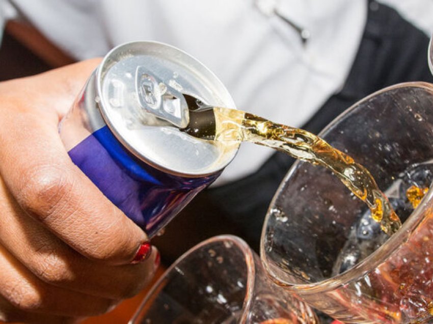 A bëjnë vërtet dëm pijet energjike?