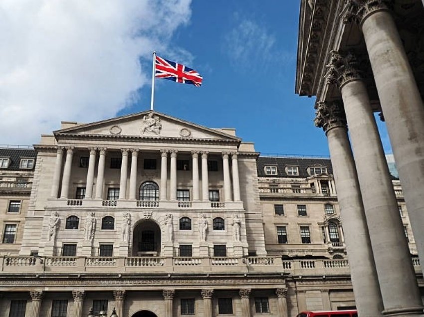Banka Qendrore e Britanisë rrit normat e interesit në 0,25 për qind